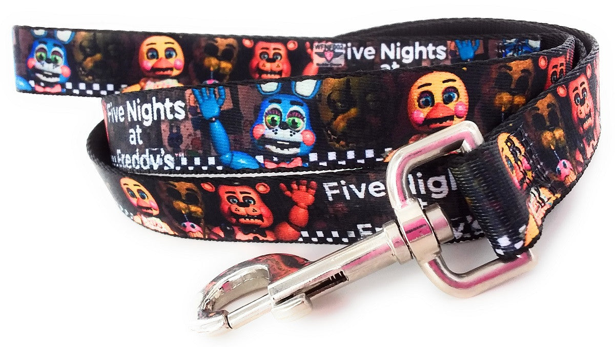 Five Nights at Freddy's Cast Wrap 4 Foot Pet Leash