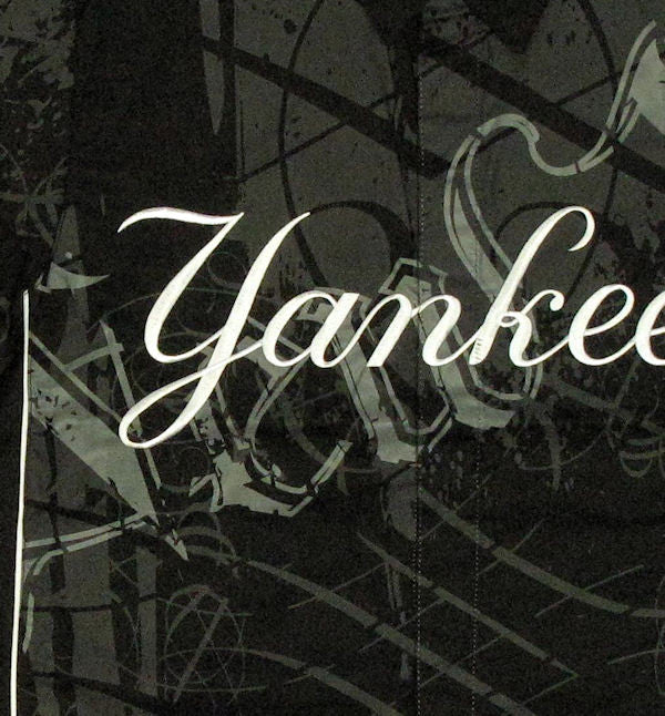 MLB New York Yankees Snap Button Shirt