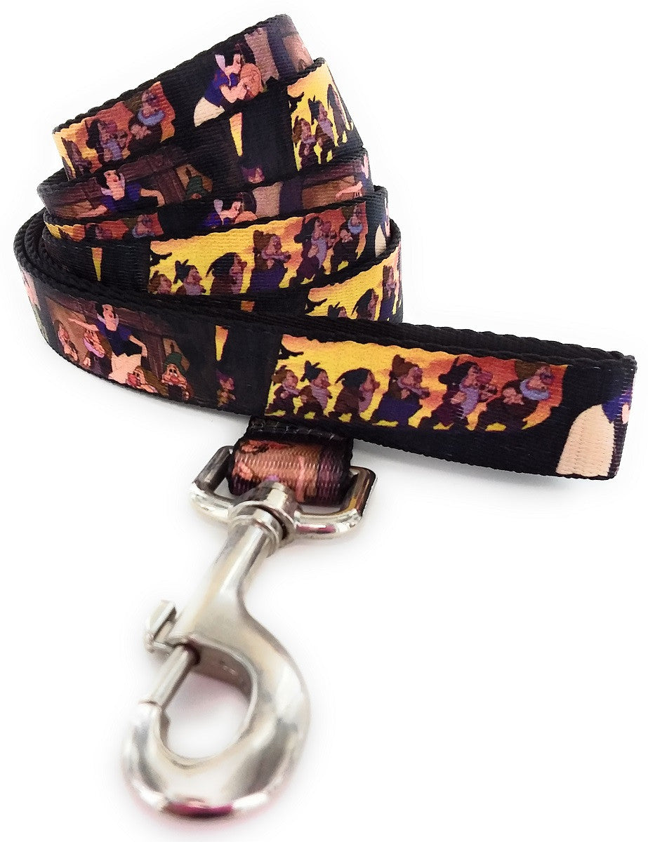 Snow White and Seven Dwarfs Scene Wrap Pet Leash